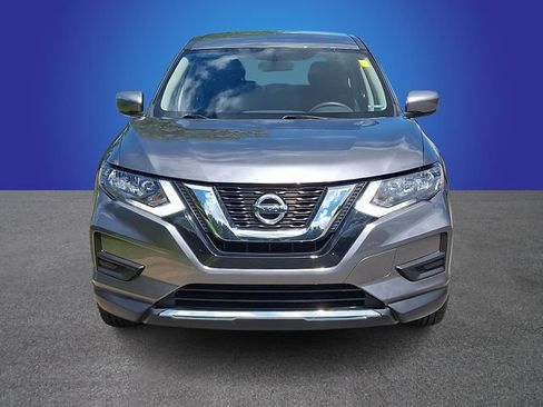 Used 2017 Nissan Rogue S AWD/4WD image 2