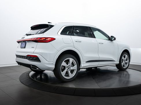 New 2025 Audi Q5 Premium Plus image 4