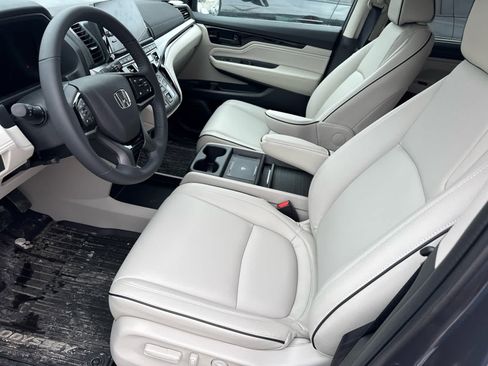 Used 2026 Honda Odyssey Touring image 8