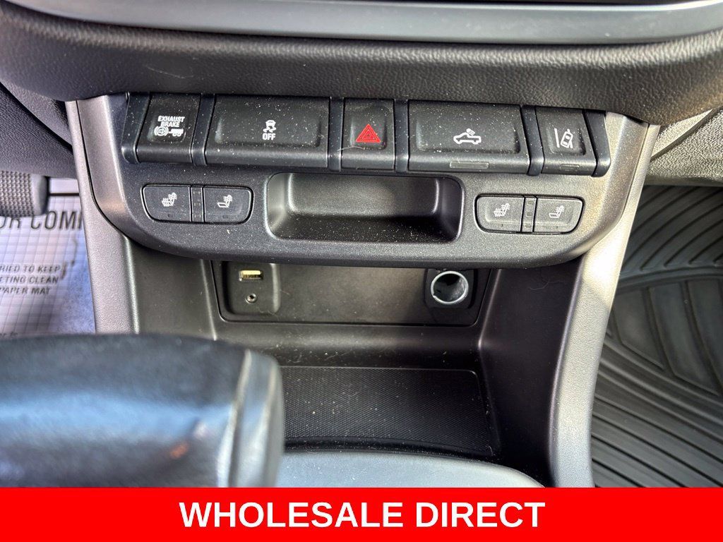 Used 2016 Chevrolet Colorado LT w/ Luxury Package, Chrome AWD/4WD image 22