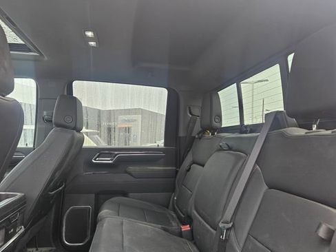 Used 2024 Chevrolet Silverado 2500 LTZ w/ LTZ Convenience Package image 6