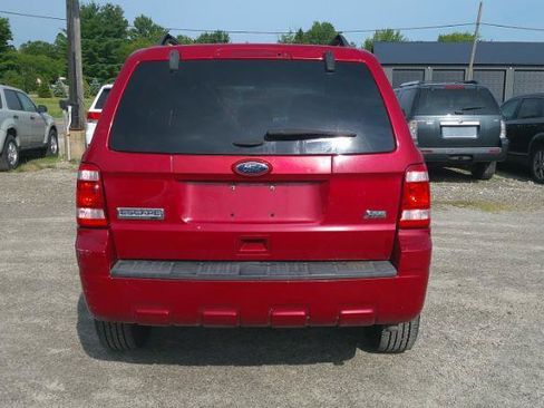Used 2011 Ford Escape XLT FWD image 4