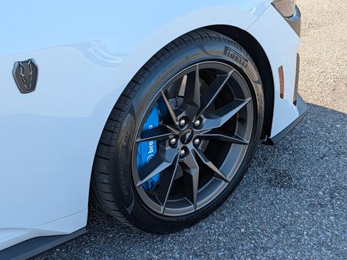 Used 2024 Ford Mustang Dark Horse RWD image 13