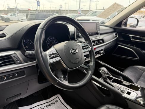 Used 2020 Kia Telluride S image 34