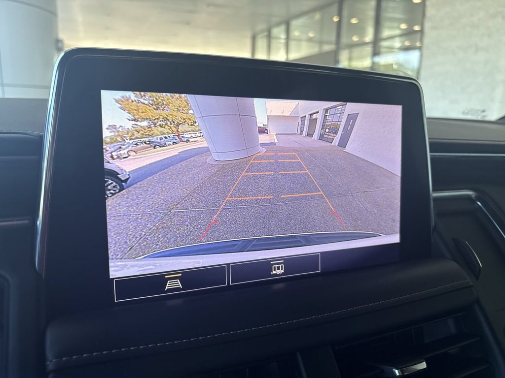 Certified 2021 GMC Yukon XL SLT AWD/4WD image 14