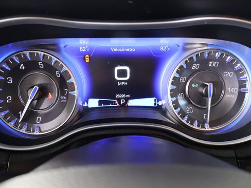 Used 2023 Chrysler 300 Touring w/ Sport Appearance Package RWD image 4