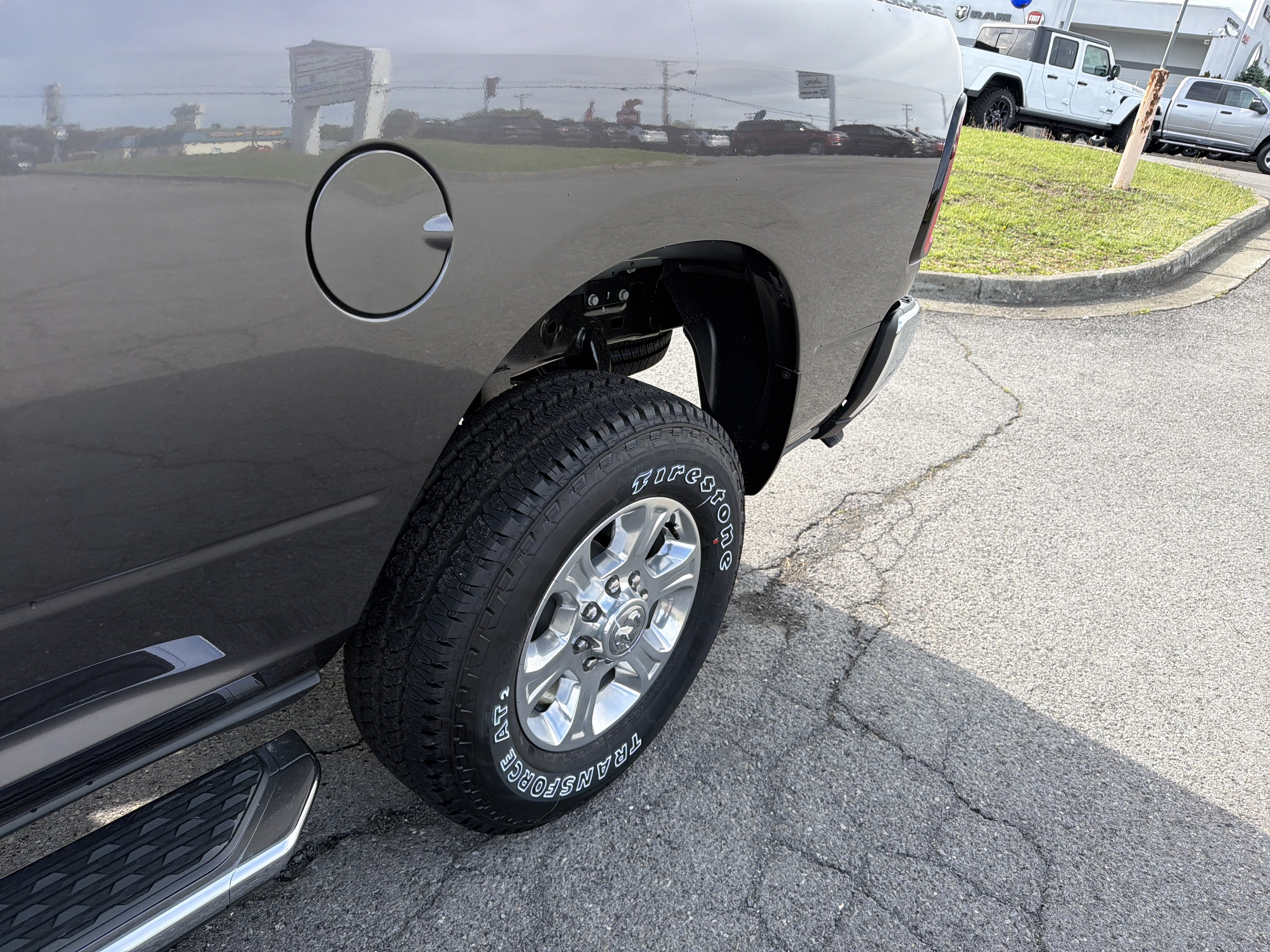 New 2026 RAM 2500 Big Horn AWD/4WD image 12