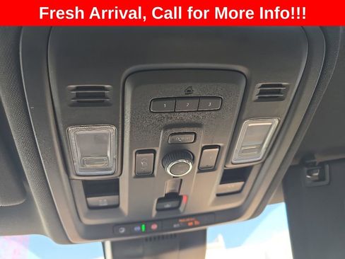 Used 2024 Chevrolet Tahoe Premier w/ Advanced Technology Package AWD/4WD image 15