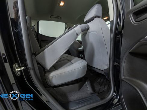 Used 2020 Chevrolet Colorado W/T w/ WT Convenience Package RWD image 37
