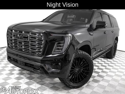 Used 2026 GMC Yukon XL Denali Ultimate w/ LPO, Floor Liner Package AWD/4WD image 1
