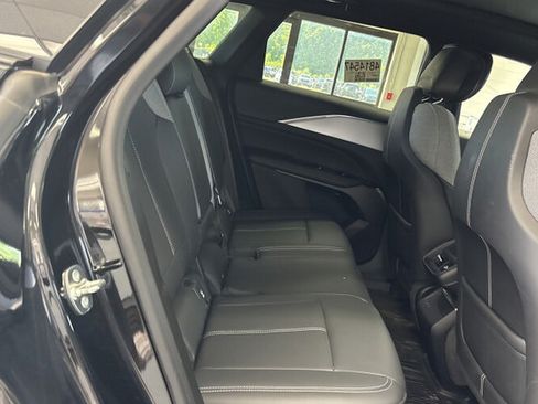 Used 2024 Cadillac Lyriq Tech w/ Driver Assist Package AWD/4WD image 8