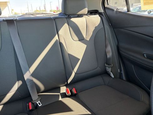 Used 2025 Buick Encore GX Preferred image 36