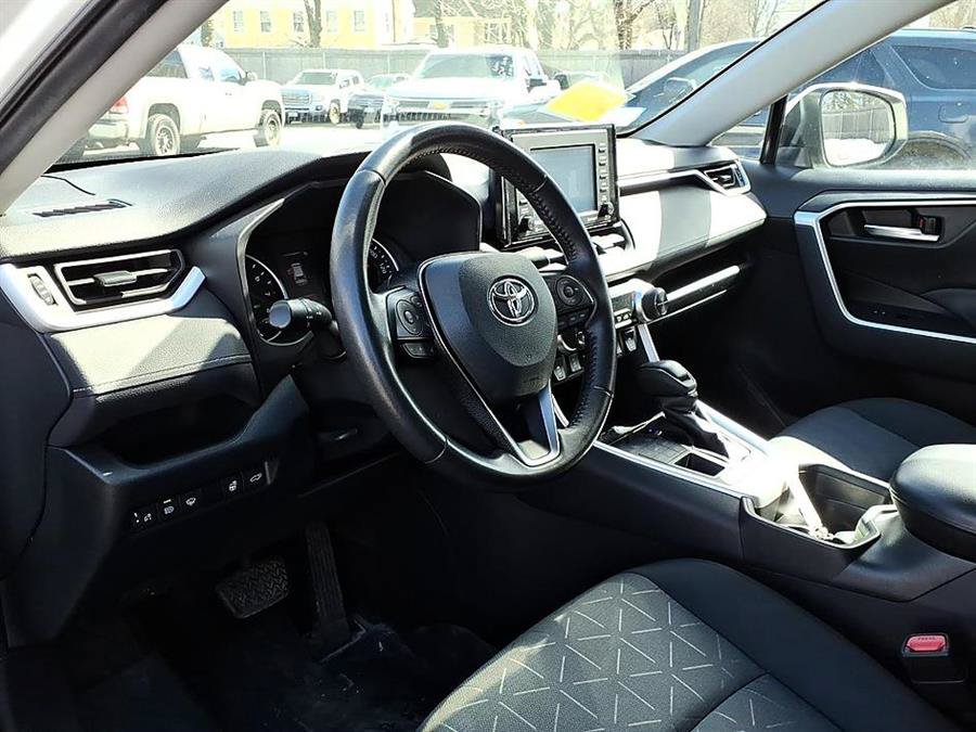 Used 2021 Toyota RAV4 XLE w/ Convenience Package AWD/4WD image 16