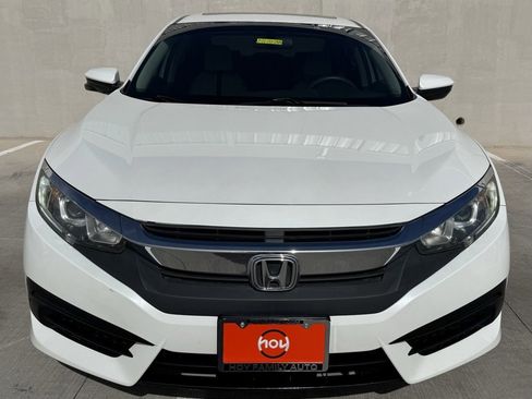 Used 2018 Honda Civic EX image 2