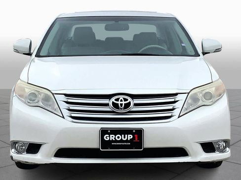 Used 2012 Toyota Avalon image 3