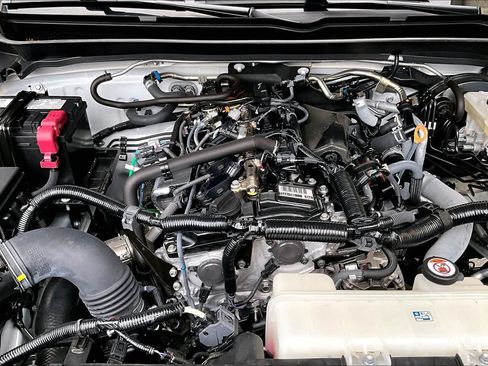 Used 2024 Toyota Tacoma SR AWD/4WD image 32