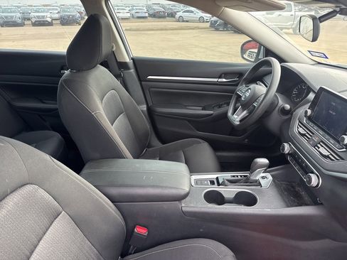 Certified 2022 Nissan Altima 2.5 SV image 13