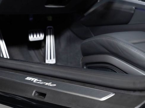 Used 2021 Porsche 911 Turbo image 21