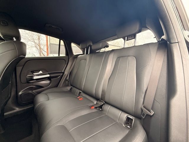 Used 2025 Mercedes-Benz GLA 250 4MATIC image 19