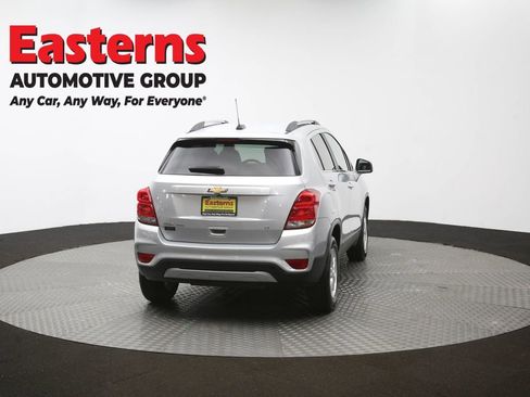 Used 2018 Chevrolet Trax LT w/ LT Convenience Package AWD/4WD image 37