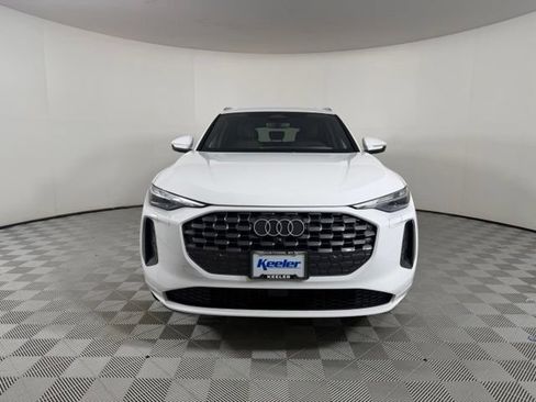 Certified 2025 Audi Q5 Premium w/ Convenience Package AWD/4WD image 2