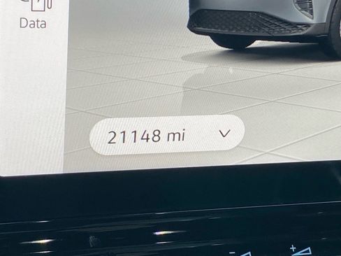 Certified 2022 Volkswagen ID.4 Pro image 20