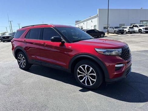 Used 2023 Ford Explorer ST-Line AWD/4WD image 7