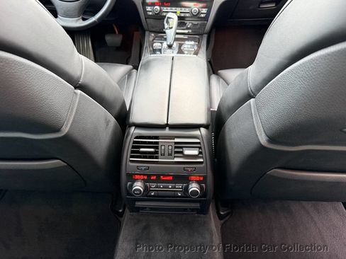 Used 2011 BMW 750i RWD image 38