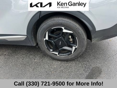 Certified 2026 Kia Sportage EX FWD image 24