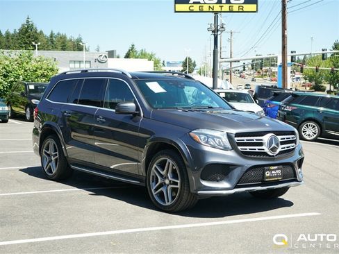 Used 2017 Mercedes-Benz GLS 450 4MATIC image 3