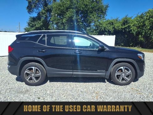 Used 2019 GMC Terrain SLT image 2