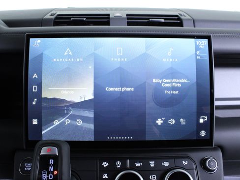 New 2026 Land Rover Defender 110 X-Dynamic SE image 20