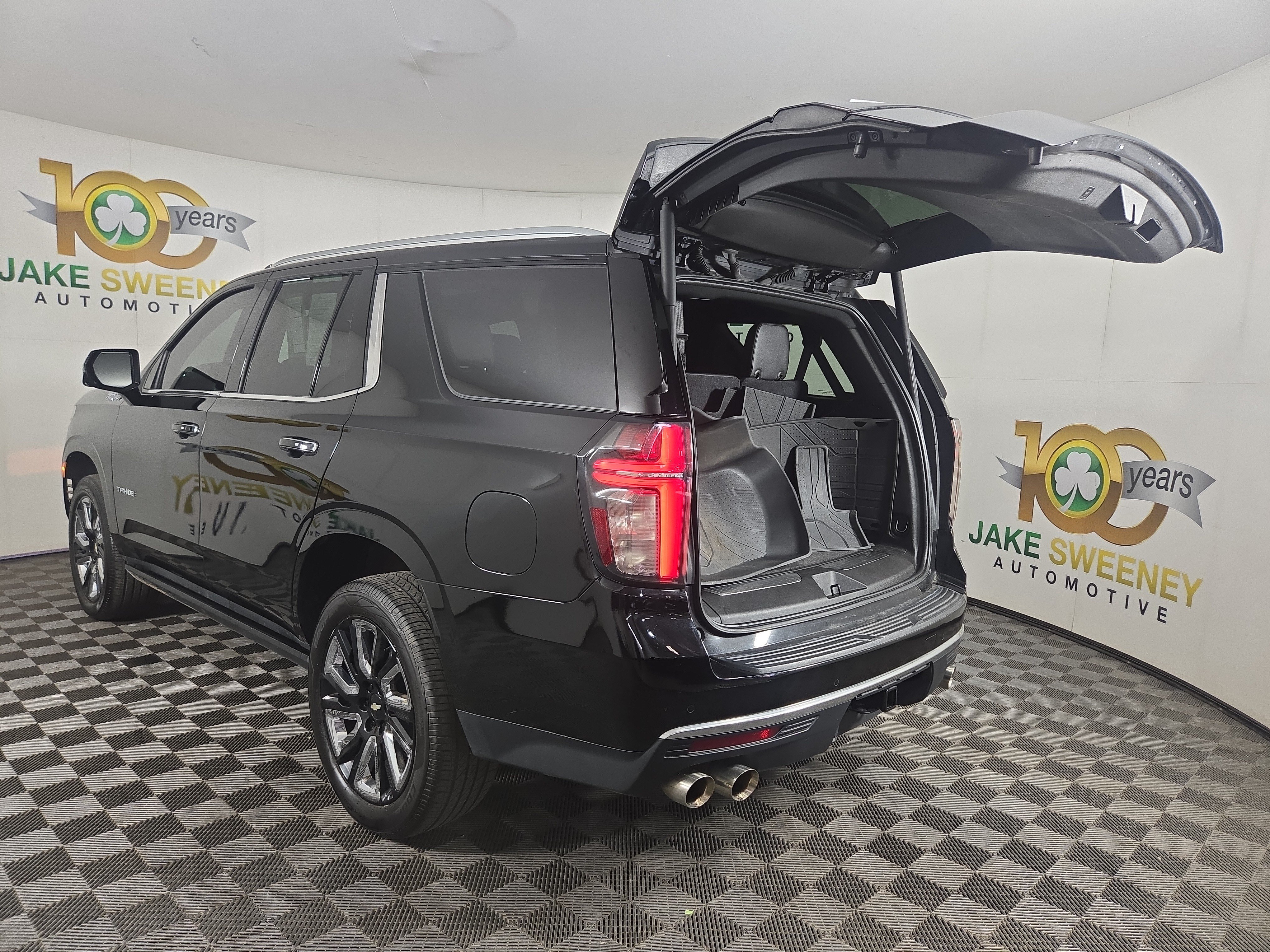 Used 2021 Chevrolet Tahoe High Country w/ Premium Package AWD/4WD image 31