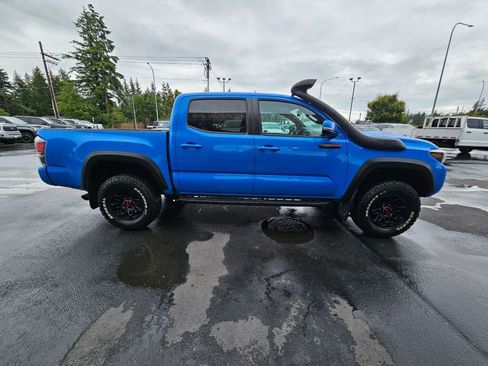 Used 2019 Toyota Tacoma TRD Pro AWD/4WD image 6