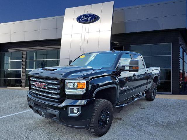 Used 2017 GMC Sierra 2500 SLT w/ Duramax Plus Package AWD/4WD image 4