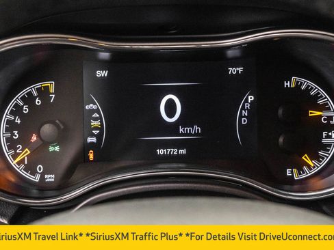 Used 2018 Jeep Grand Cherokee Altitude image 24