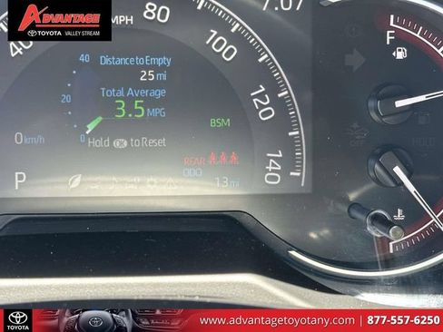 Used 2025 Toyota RAV4 LE AWD/4WD image 30