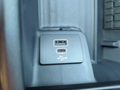 New 2025 Ford Expedition Platinum w/ Stealth Performance Package image 21