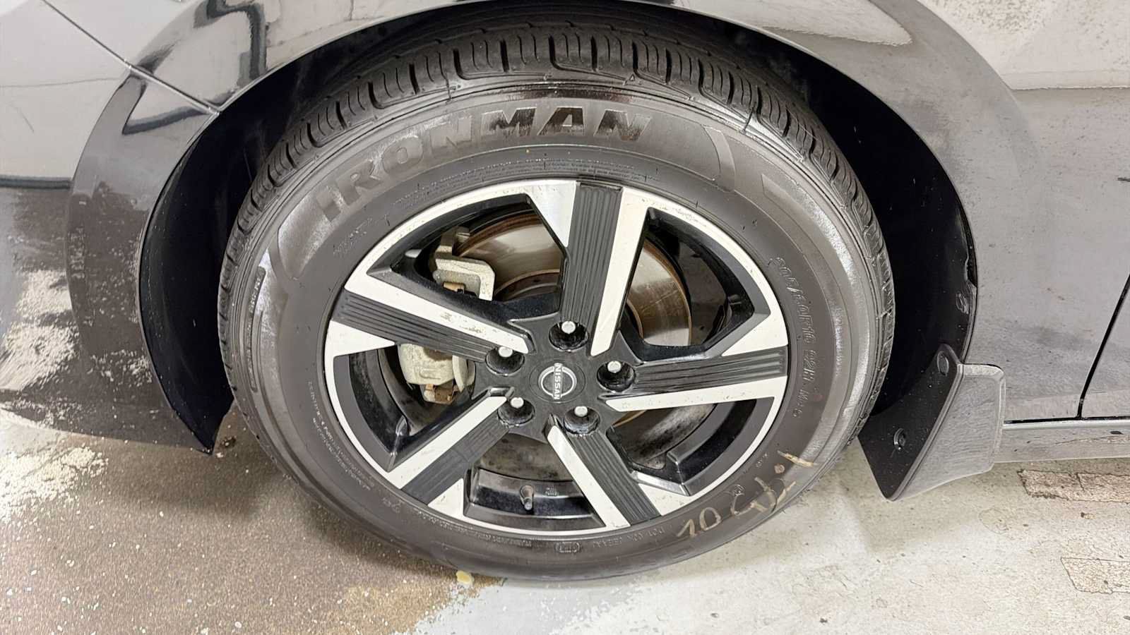 Used 2024 Nissan Sentra SV w/ All-Weather Package FWD image 10