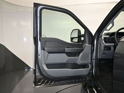 Used 2025 Ford F250 XLT AWD/4WD image 10