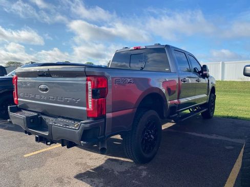 Used 2024 Ford F250 Lariat w/ Black Appearance Package AWD/4WD image 8
