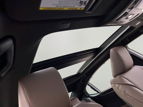 New 2025 Lexus ES 350 Ultra Luxury image 4