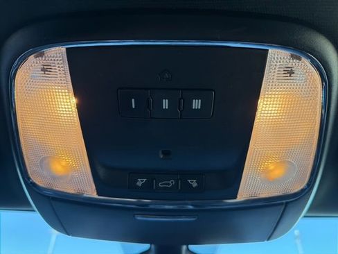 Used 2018 Jeep Grand Cherokee Limited image 30