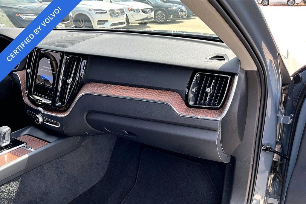 Certified 2024 Volvo XC60 B5 Plus w/ Climate Package AWD/4WD image 19