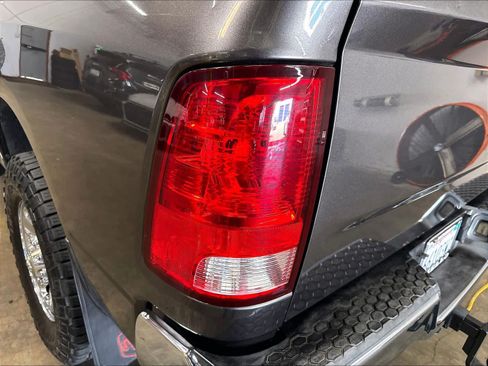 Used 2015 RAM 2500 Tradesman w/ Chrome Appearance Group RWD image 30