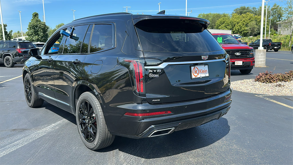 Used 2024 Cadillac XT6 Sport w/ Technology Package AWD/4WD image 6