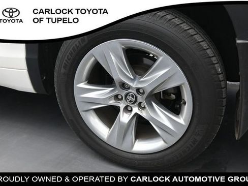 Used 2018 Toyota Highlander Limited FWD image 14