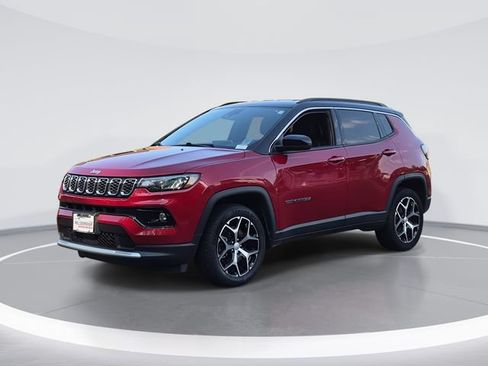 Used 2024 Jeep Compass Limited AWD/4WD image 1