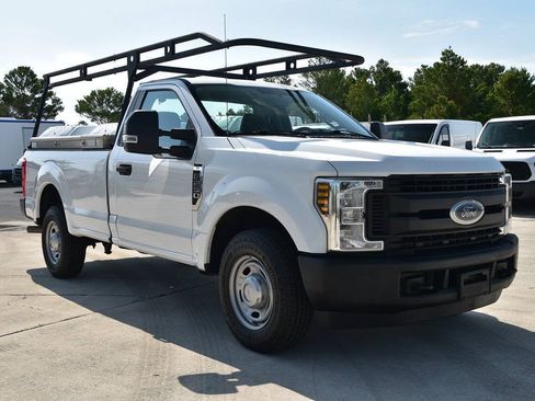 Used 2018 Ford F250 XL w/ Power Equipment Group RWD image 1