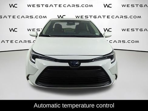Used 2023 Toyota Corolla LE image 4